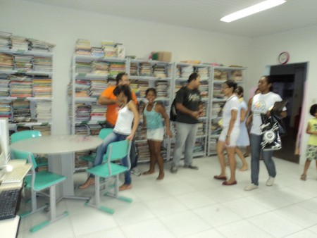 Projeto de Assistencialismo na Creche Cristo Redentor (Está Biblioteca foi o club que fez)